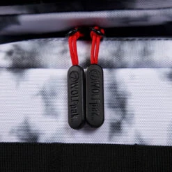 45L Timber Wolf Savage Red Meal Prep Management -Bags Store 48514A8A E6CA 4289 9723 B25B74D5826B