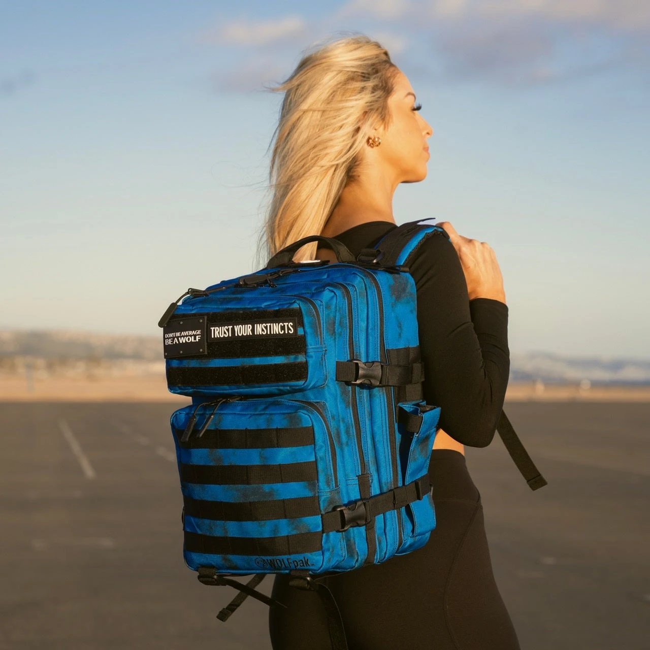 25L Backpack Toxic Blue 7 25L Backpack Toxic Blue - Image 5