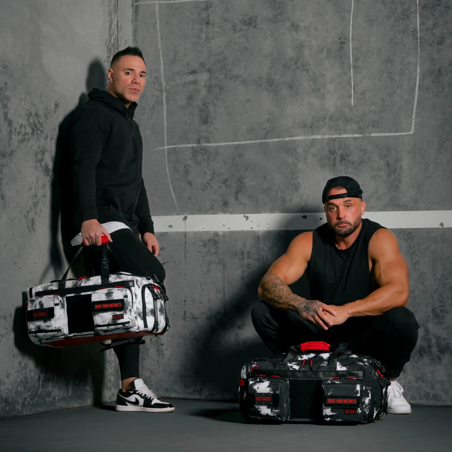 40L Ultimate Duffle Bag Black Lightning Immortal Red 8 40L Ultimate Duffle Bag Black Lightning Immortal Red - Image 6