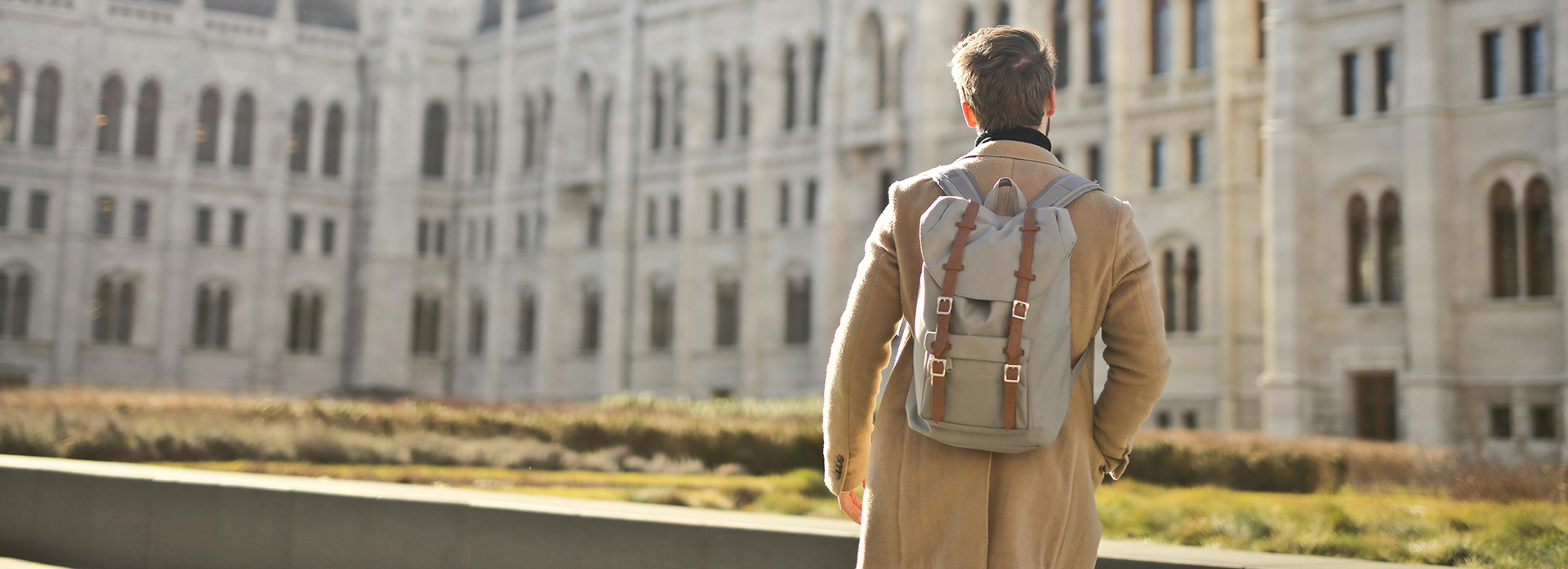 Bags Store -Bags Store pexels olly 842532